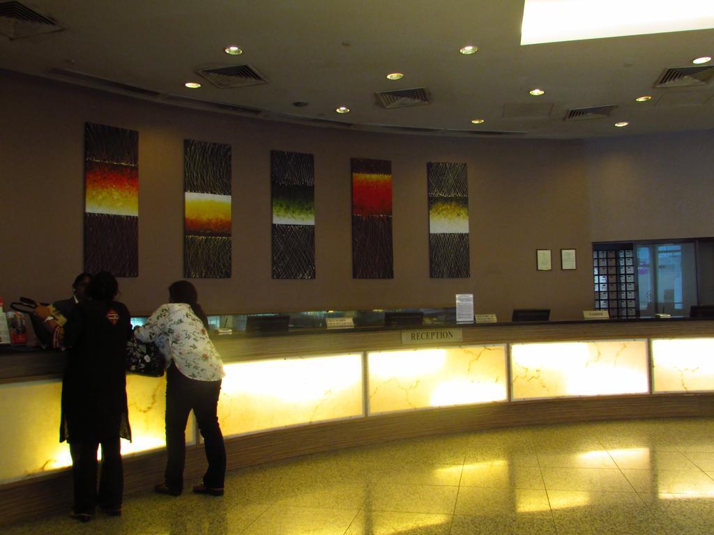 Hilton Garden Inn Singapore Serangoon  Bagian luar foto