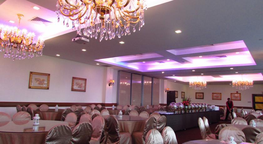Hilton Garden Inn Singapore Serangoon  Bagian luar foto
